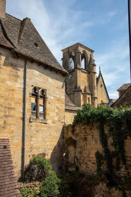 "Les Appartements De Betty A" Coeur Historique Sarlat Exterior foto
